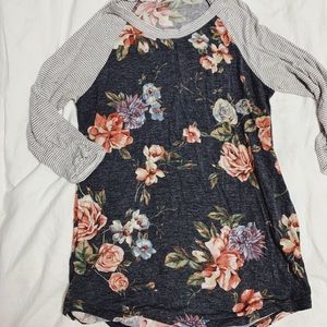 Maternity T-shirt - 3/4 length sleeve - Size Small